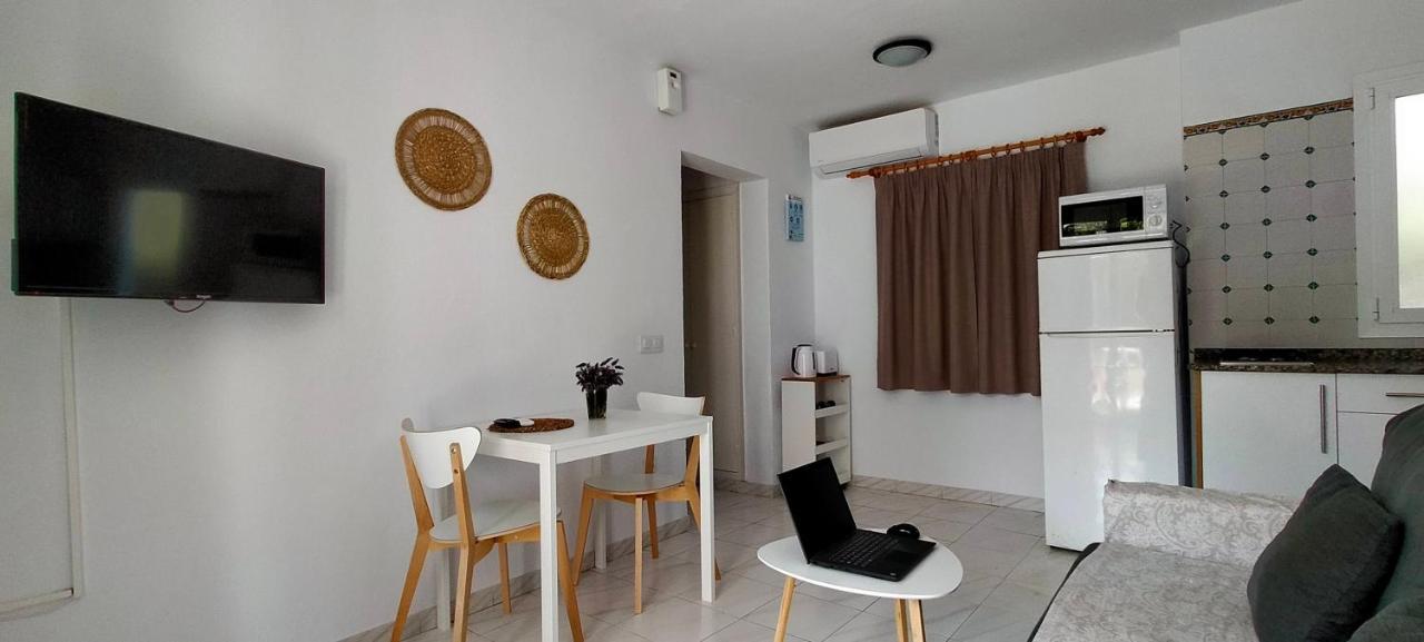 Apartaments California Cala'N Blanes  Exterior foto