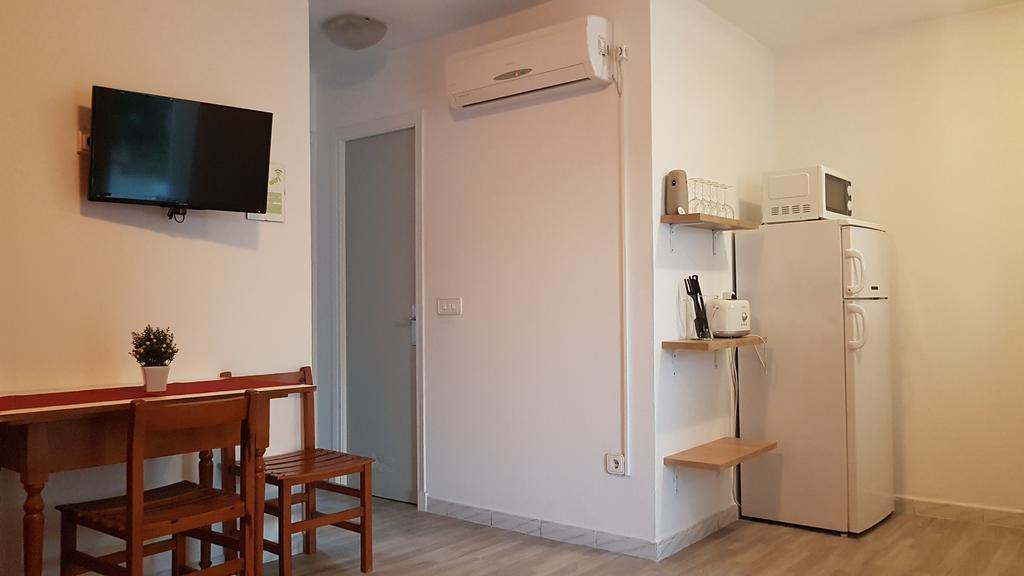 Apartaments California Cala'N Blanes  Exterior foto