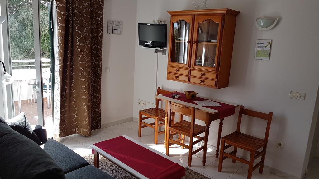 Apartaments California Cala'N Blanes  Exterior foto