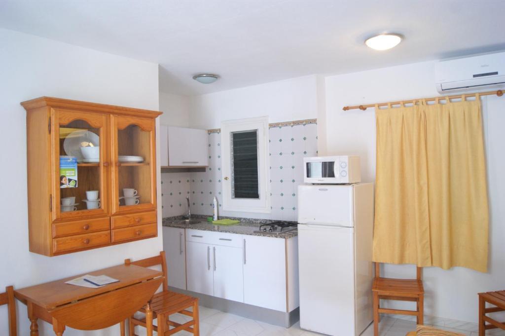 Apartaments California Cala'N Blanes  Exterior foto
